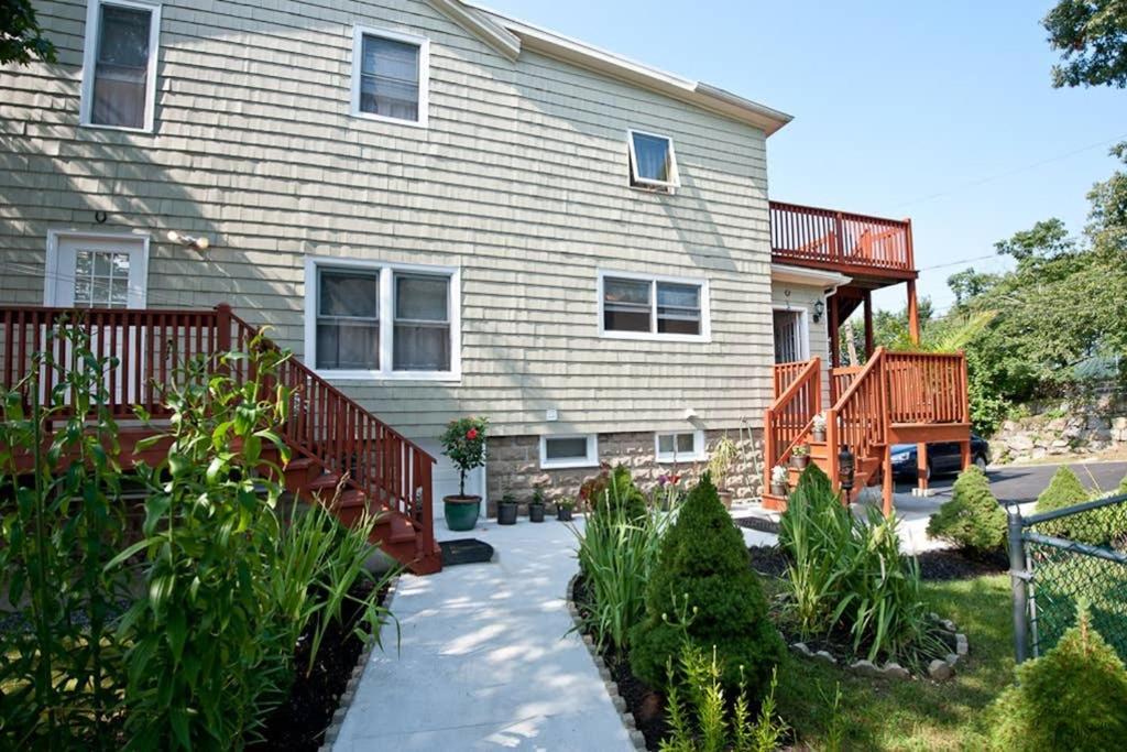 Beautiful Apartment-5 Beds-Full Kitchen-Parking-Super Clean! Boston Exteriör bild