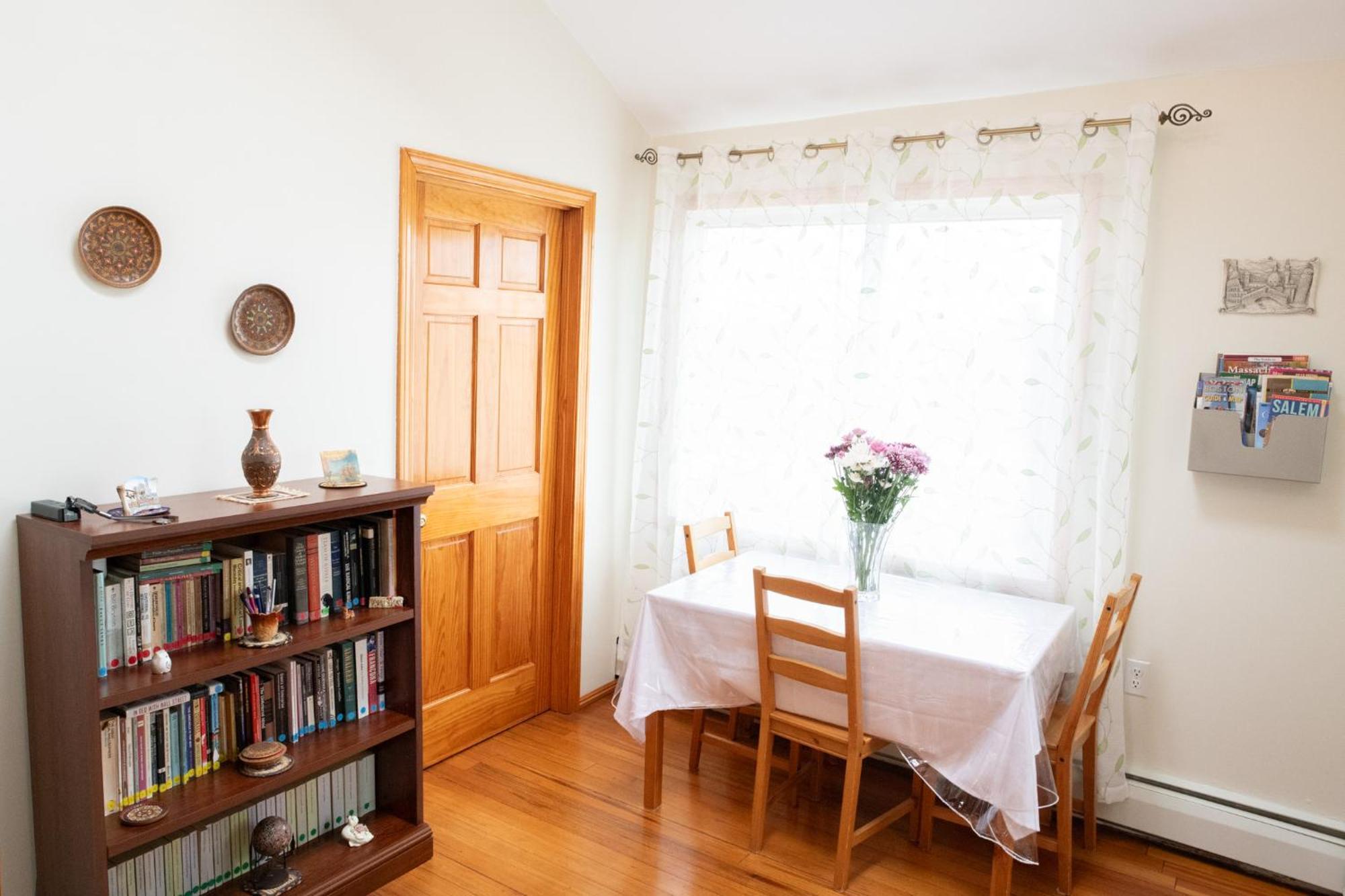 Beautiful Apartment-5 Beds-Full Kitchen-Parking-Super Clean! Boston Exteriör bild